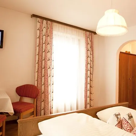 Anna Sankt Leonhard im Pitztal