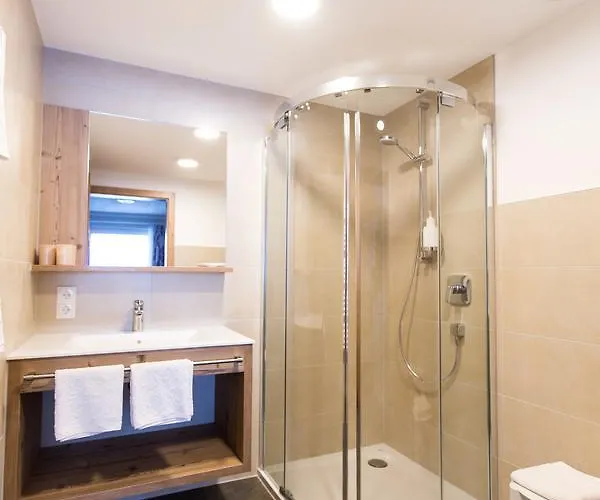 Anna Sankt Leonhard im Pitztal